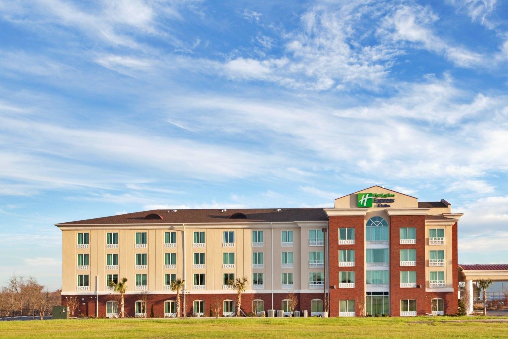 Suite Holiday Inn Express and Suites Newberry, an IHG Hotel