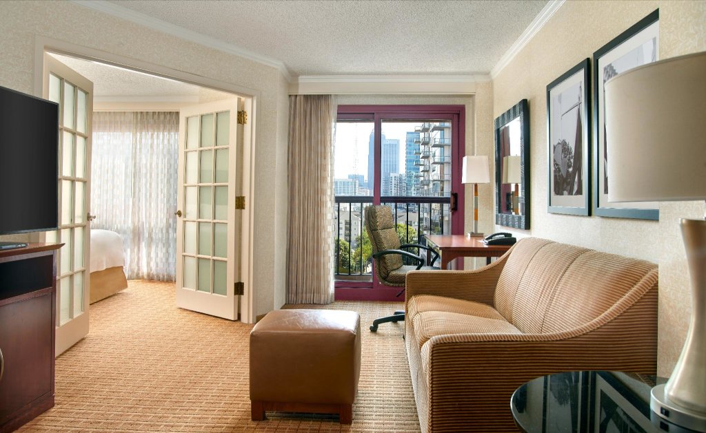 Люкс c 1 комнатой Atlanta Marriott Suites Midtown