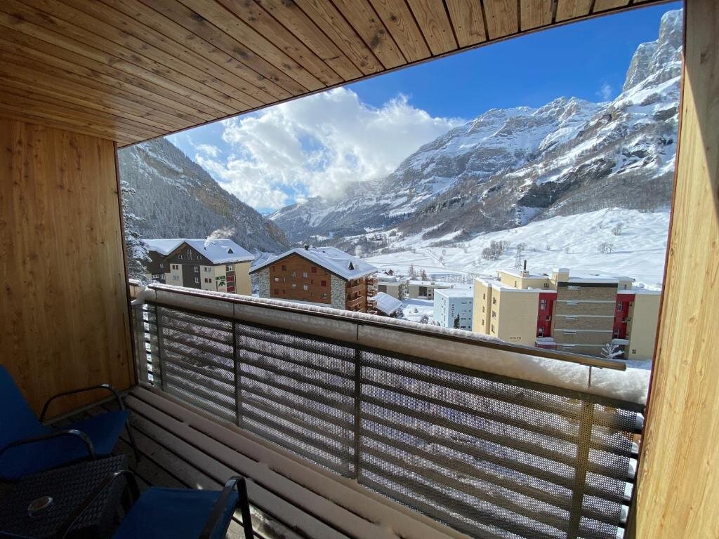 Standard Double room with balcony Le Bristol Leukerbad