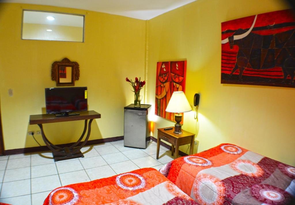 Четырёхместный номер Standard Hotel Plaza Cosiguina