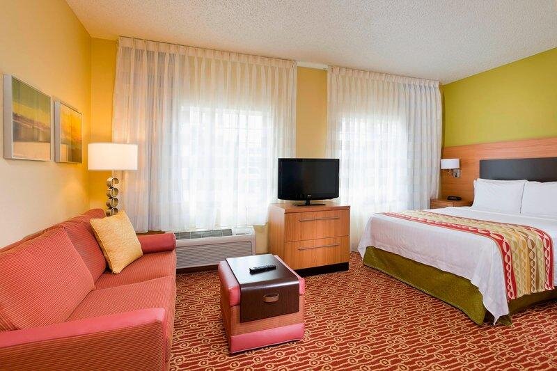 Двухместный люкс c 1 комнатой TownePlace Suites by Marriott Dallas Bedford