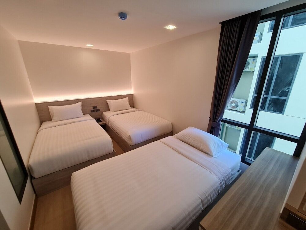 Standard Triple room Thana Wisut Hotel - SHA Plus