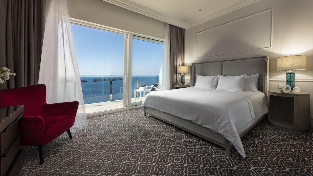 Двухместный номер Executive с балконом и с видом на море Hotel Royal Ariston