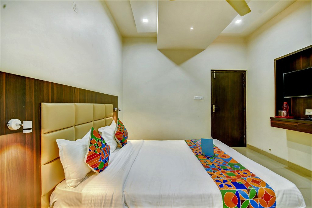 Standard Zimmer FabHotel Solitaire Inn Tilak Nagar