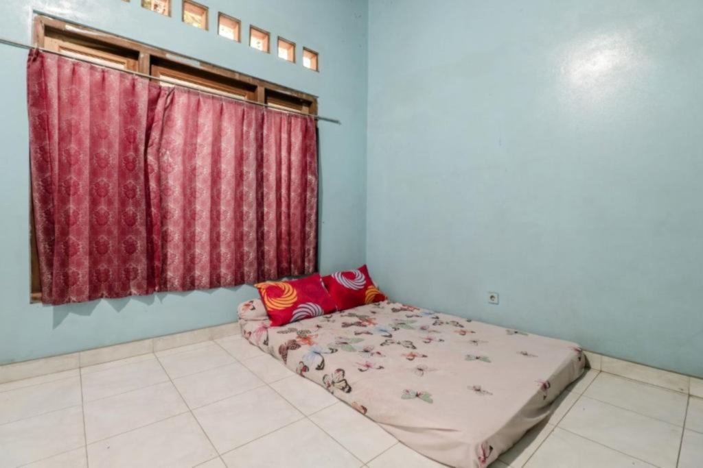 Кровать в общем номере Serut 1 Homestay - Hostel