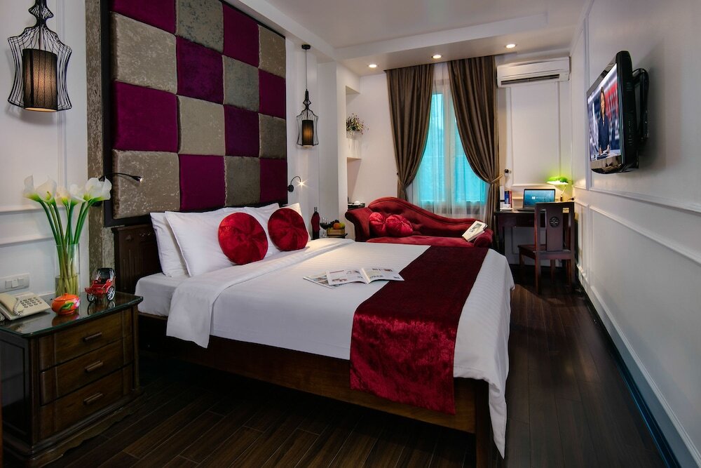 Standard Double room with city view Hanoi ERA Hotel