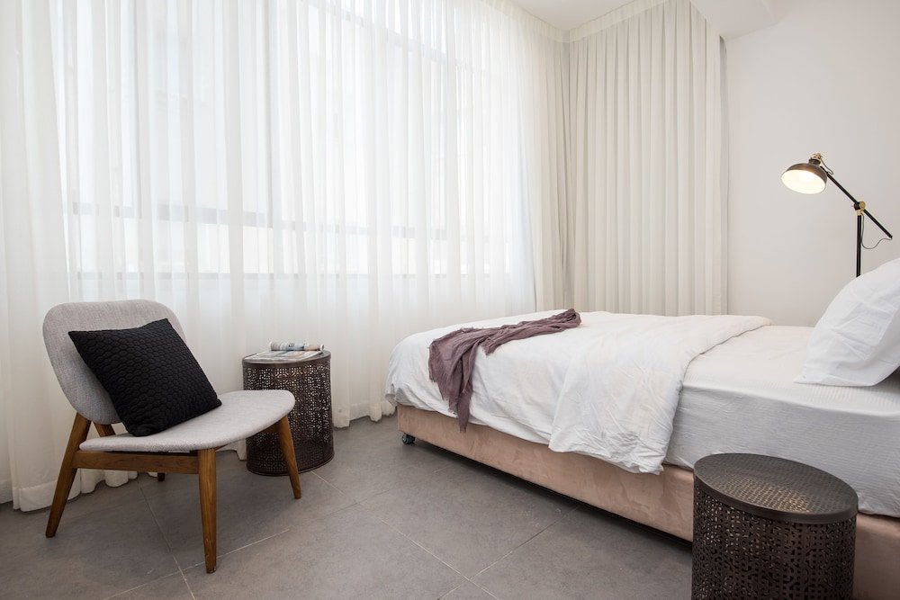 Familie Suite 2 Schlafzimmer mit Balkon und mit Stadtblick Reines5 TLV