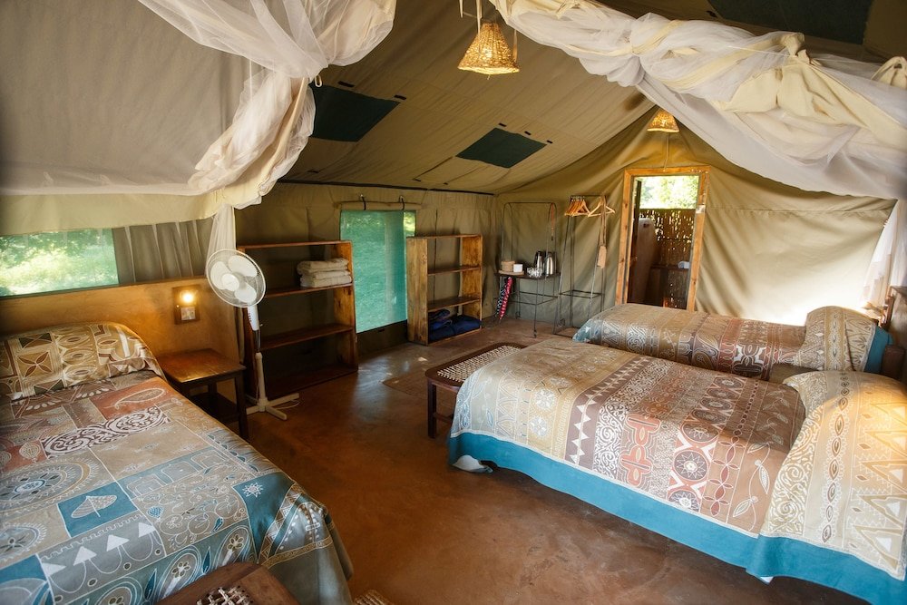 Familie Zelt 1 Schlafzimmer mit Flussblick Flatdogs Camp