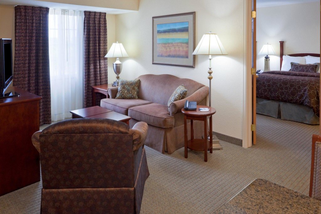 Люкс с 2 комнатами Staybridge Suites - Philadelphia Valley Forge 422, an IHG Hotel