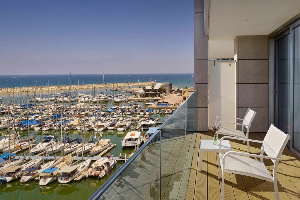 Двухместный номер Deluxe с видом на гавань The Ritz-Carlton, Herzliya