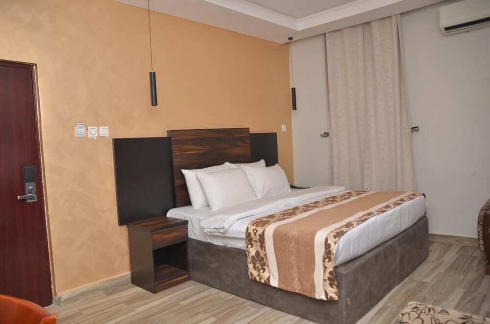 Habitación Real Newton Hotels Limited Owerri