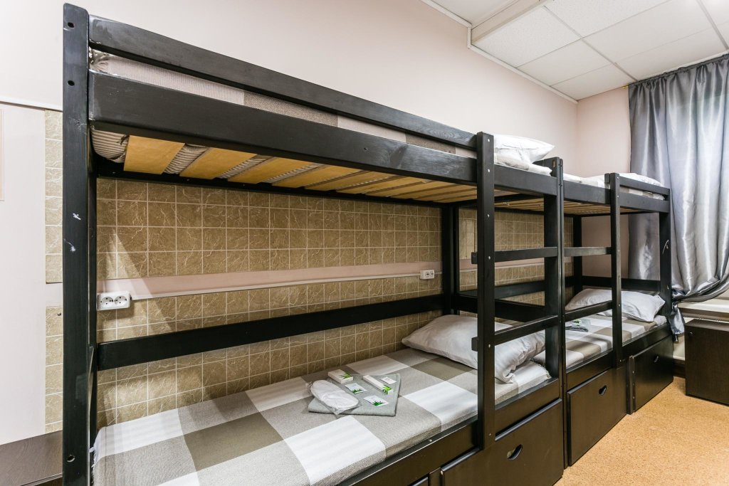Cama en dormitorio compartido (dormitorio compartido masculino) Sokol Hostel