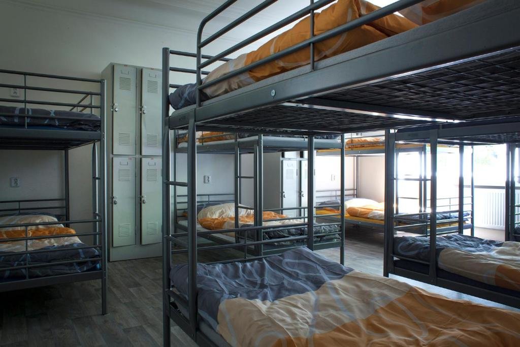 Кровать в общем номере Hostel Fontána