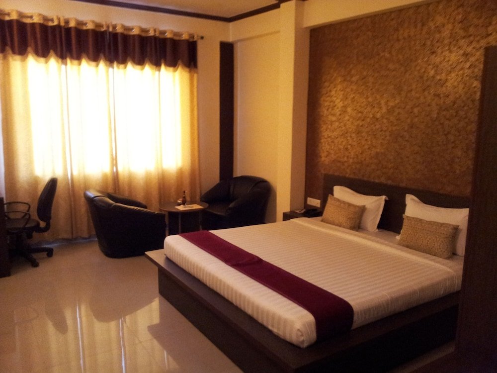 Двухместный номер Royal c 1 комнатой с видом на город Hotel Savi Regency