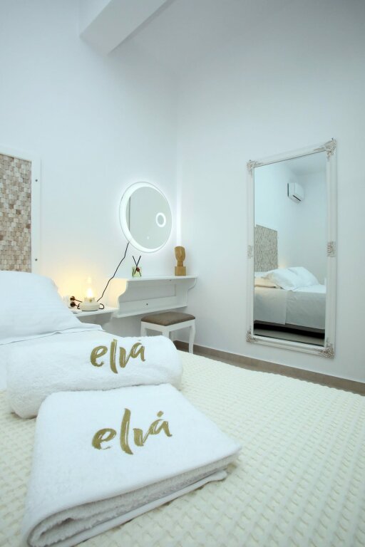 Superior Suite with sea view Elia Privileged Suites