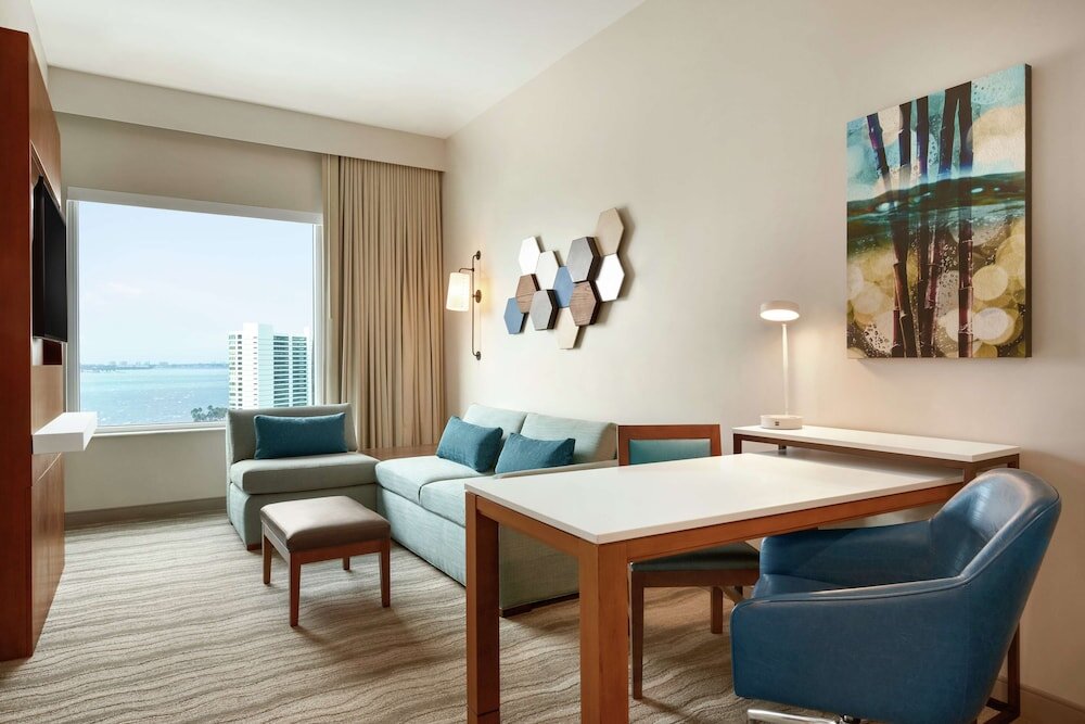 Четырёхместный номер Standard с видом на залив Embassy Suites By Hilton Sarasota