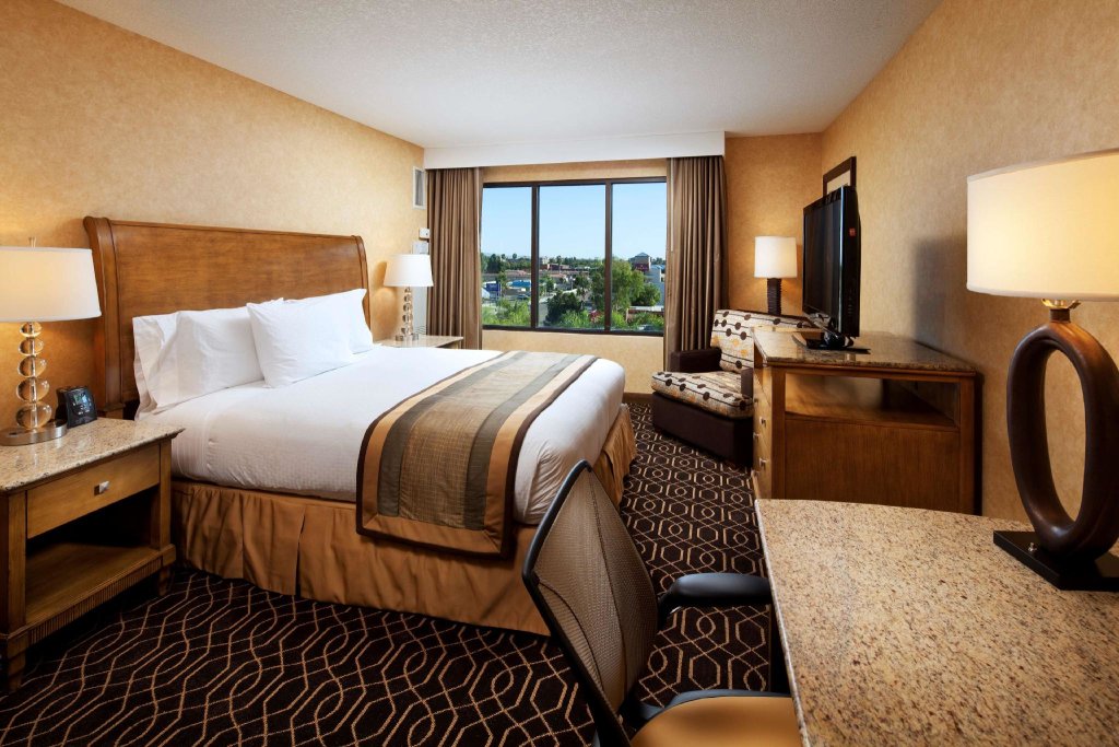 Двухместный номер Standard DoubleTree Suites By Hilton Anaheim Resort/Convention Center