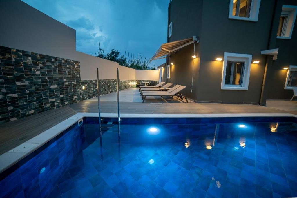 Villa Thomas House Hersonissos - Private Pool - Sleeps 6