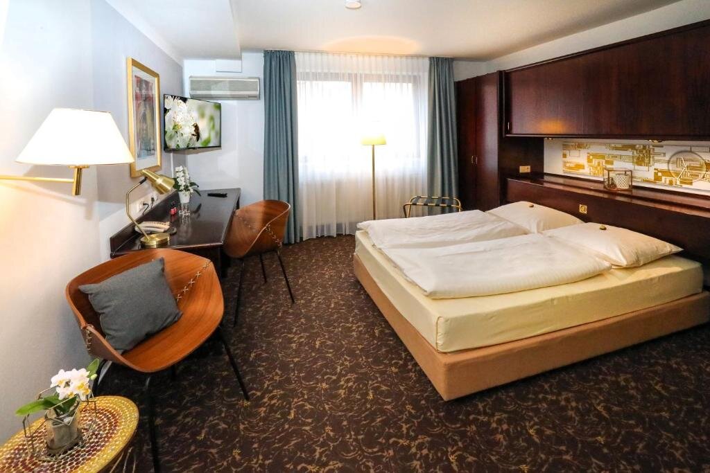Standard Family room City-Hotel Aschaffenburg