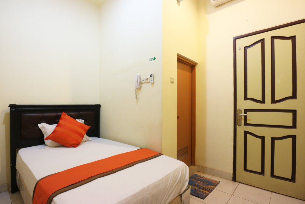 Standard Einzel Zimmer Hotel Syariah Walisongo
