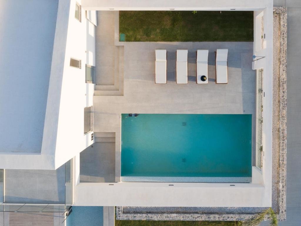Вилла с видом на море Zen Luxury Villas & Suites, By ThinkVilla