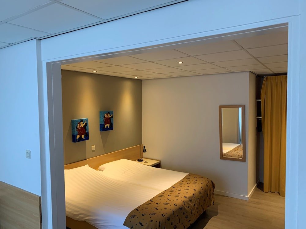 Четырёхместный номер Standard City Hotel Bergen op Zoom
