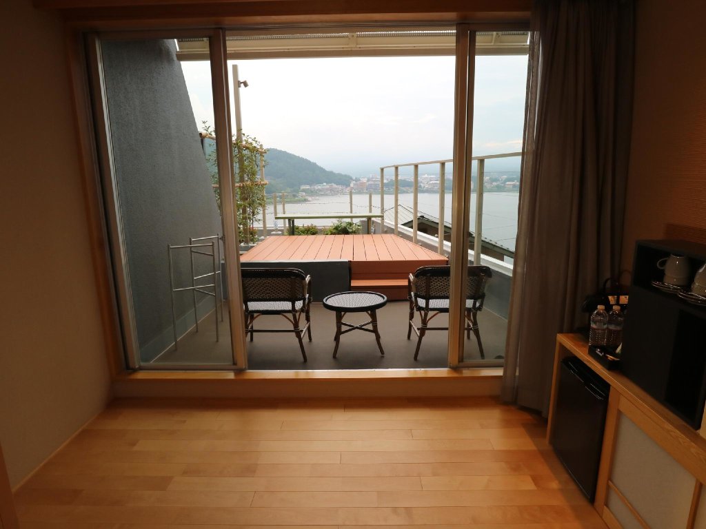 Camera Standard con balcone e con vista sul lago Mizno Hotel