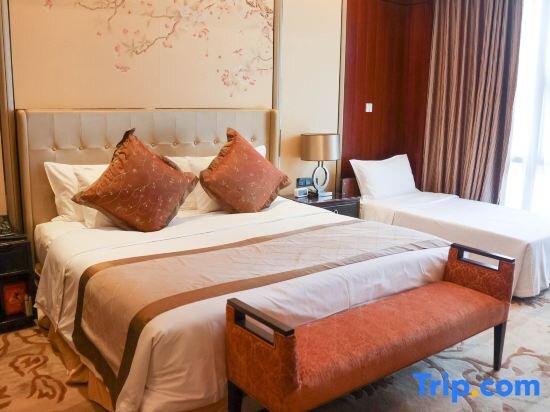 Suite Howard Johnson Zhongtai Plaza Hotel Nanyang