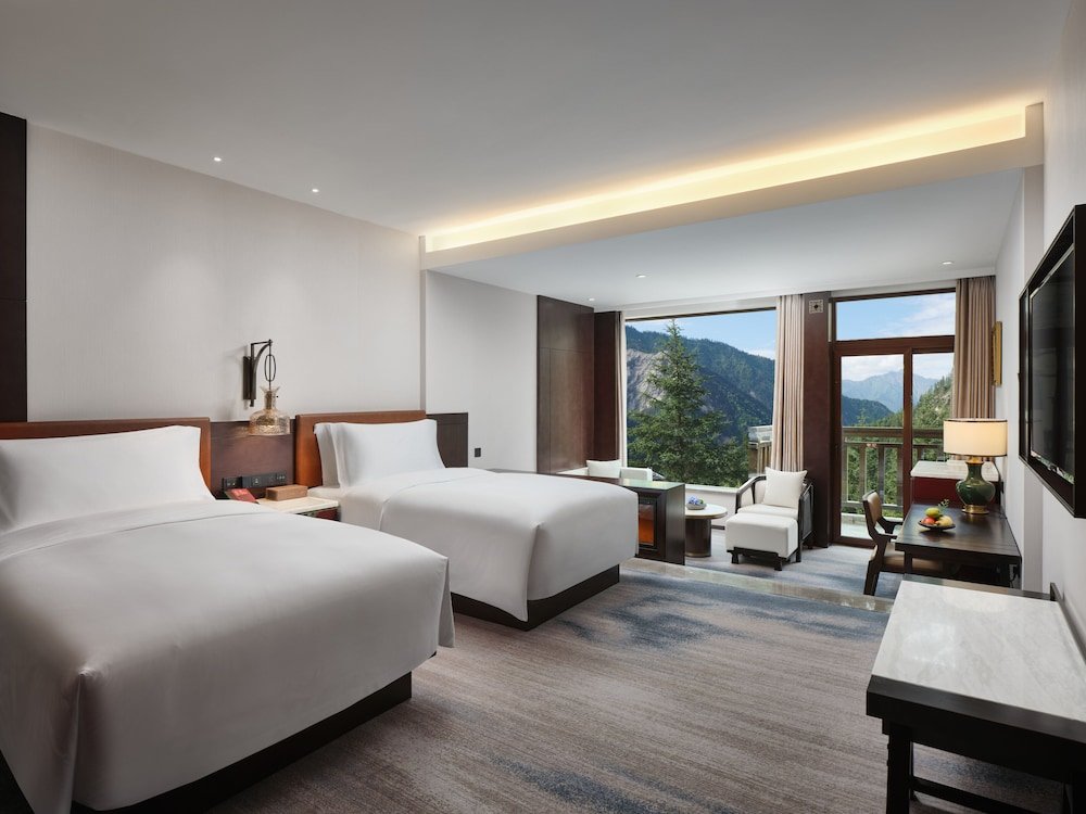 Standard Vierer Zimmer mit Balkon InterContinental Resort Jiuzhai Paradise, an IHG Hotel