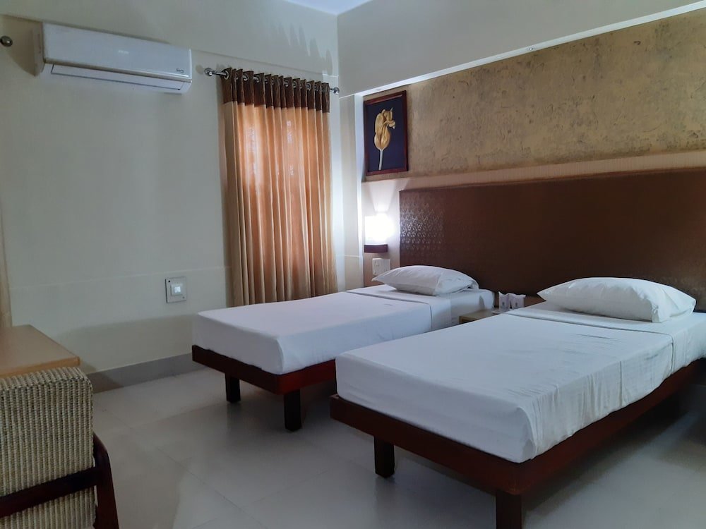 Двухместный номер Executive Bharat Hotel