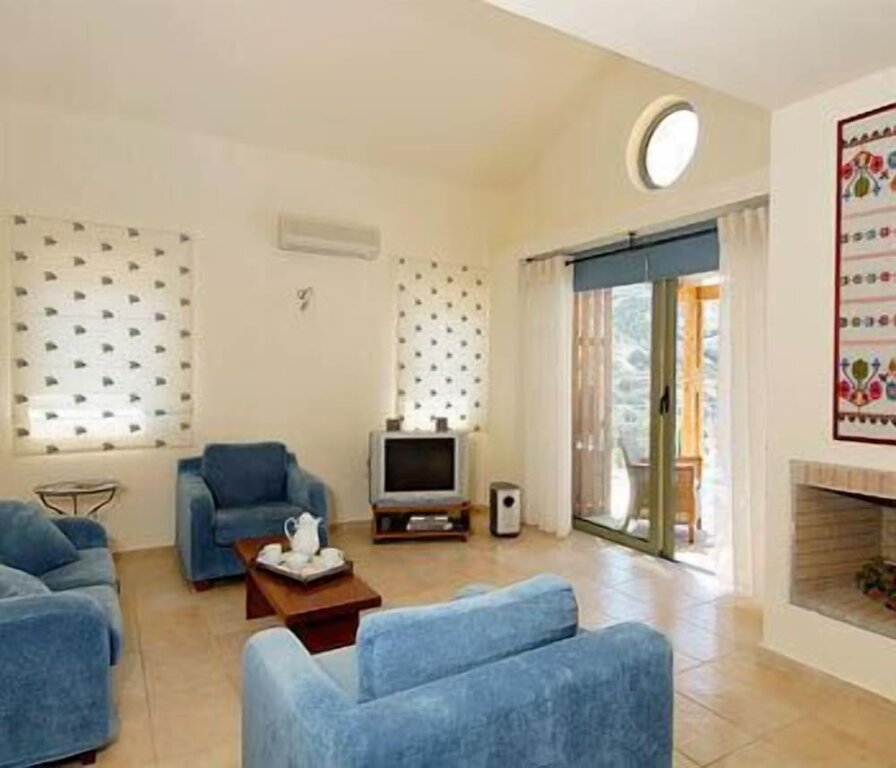 3 Bedrooms Villa with partial ocean view Istron Collection Villas, Villa Selini