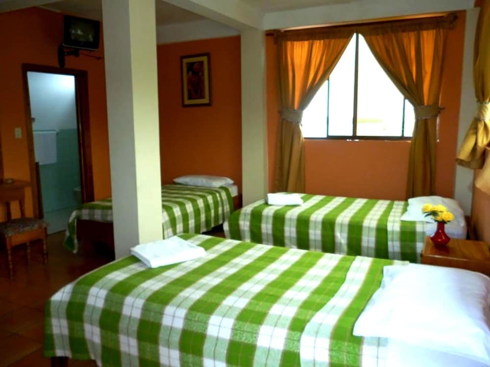 Standard Triple room Hotel Castro Galapagos