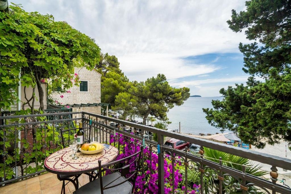 Студия с балконом и с видом на море Apartments Villa Palma