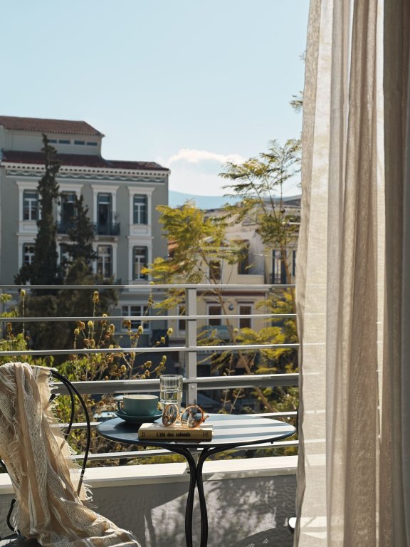 Номер Superior с балконом Athens City View Urban Suites