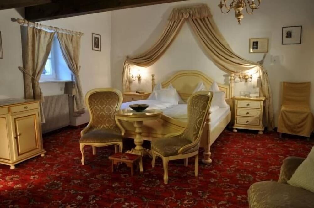 Habitación cuádruple Estándar Hotel Castel Kandelburg