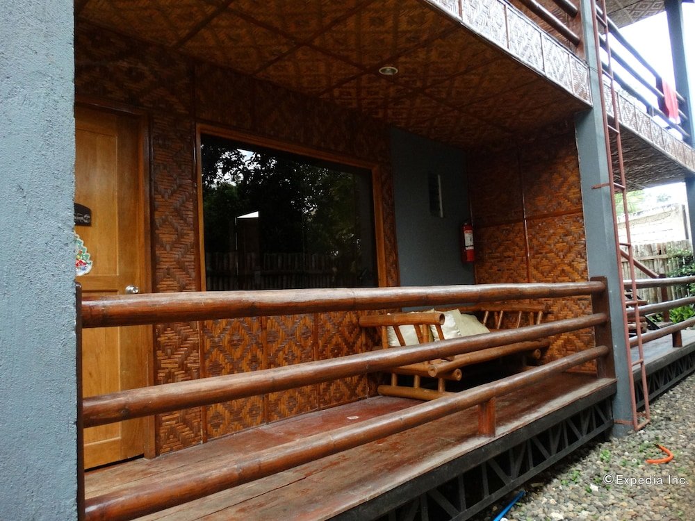 Бунгало с балконом Chillout Guesthouse