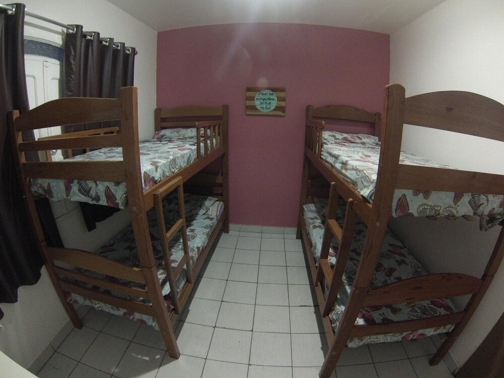 Кровать в общем номере Hostel Tatu