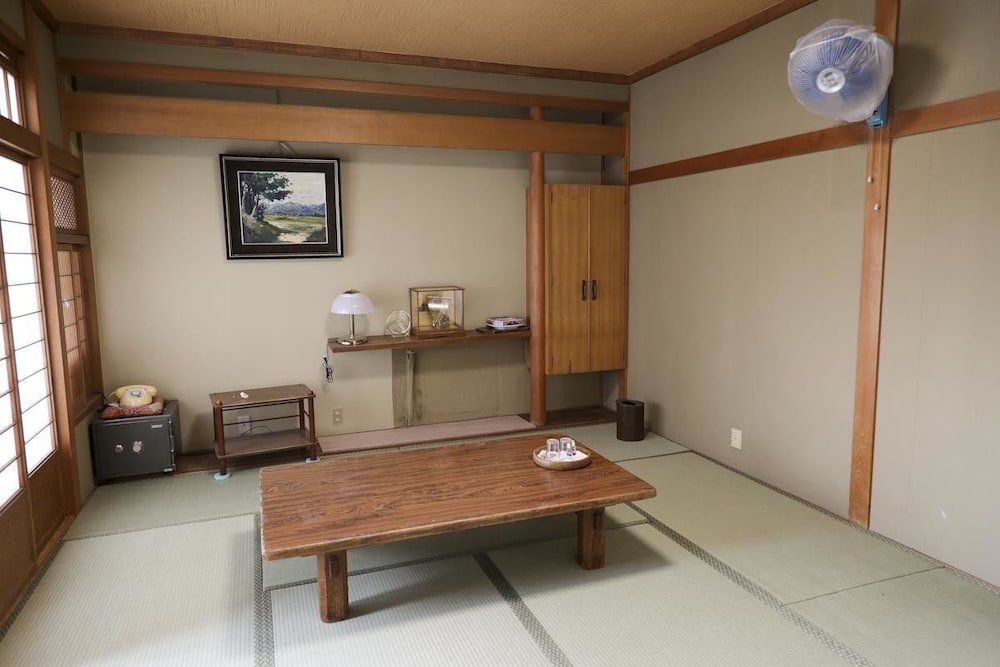Четырёхместный номер Standard Guest House Route53 Furuichi
