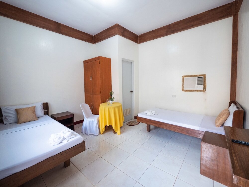 Standard Doppel Zimmer mit Balkon AGM Beachfront Resort & Resto