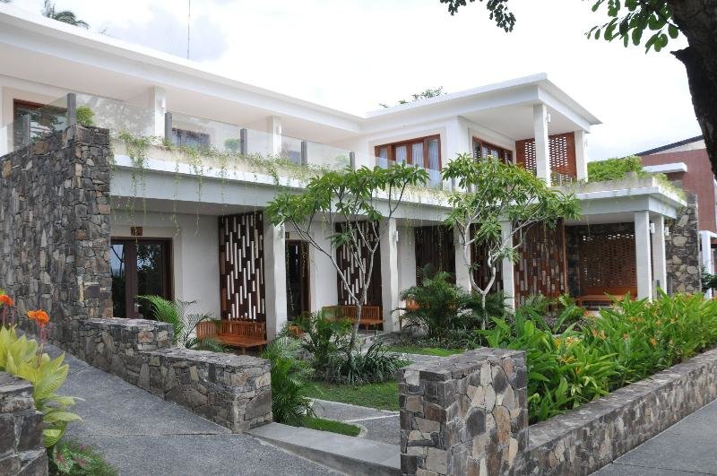 Deluxe Double room with balcony and with garden view Rajavilla Lombok Resort - Seaside Serenity