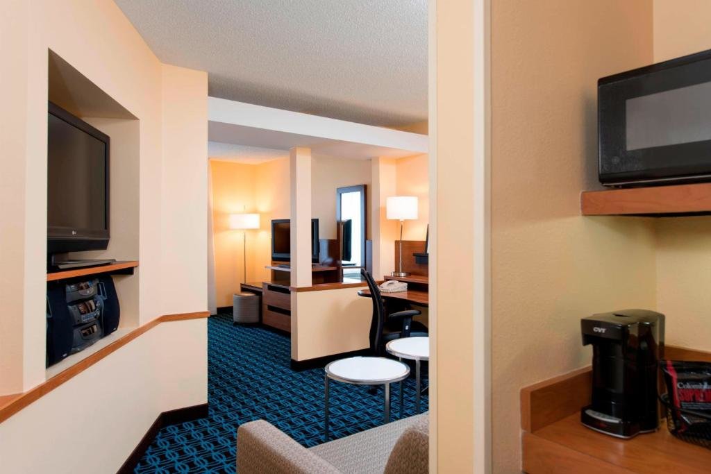 Студия Fairfield Inn and Suites by Marriott Chicago St. Charles