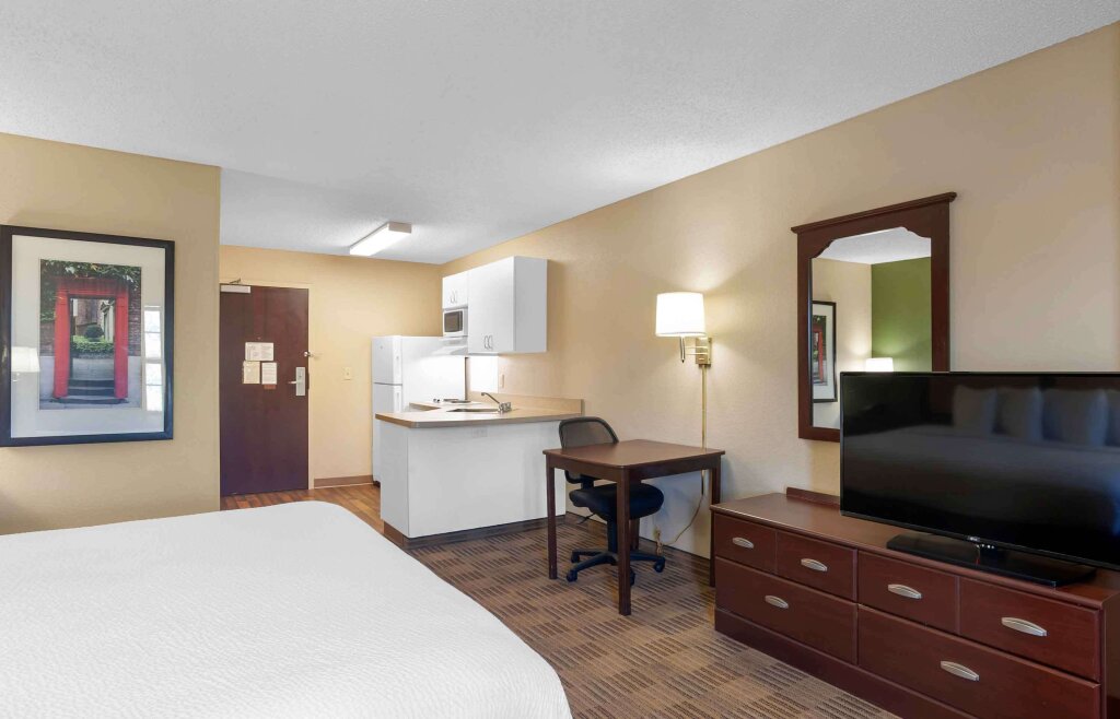 Double suite Extended Stay America Suites Eden Prairie Technology Dr