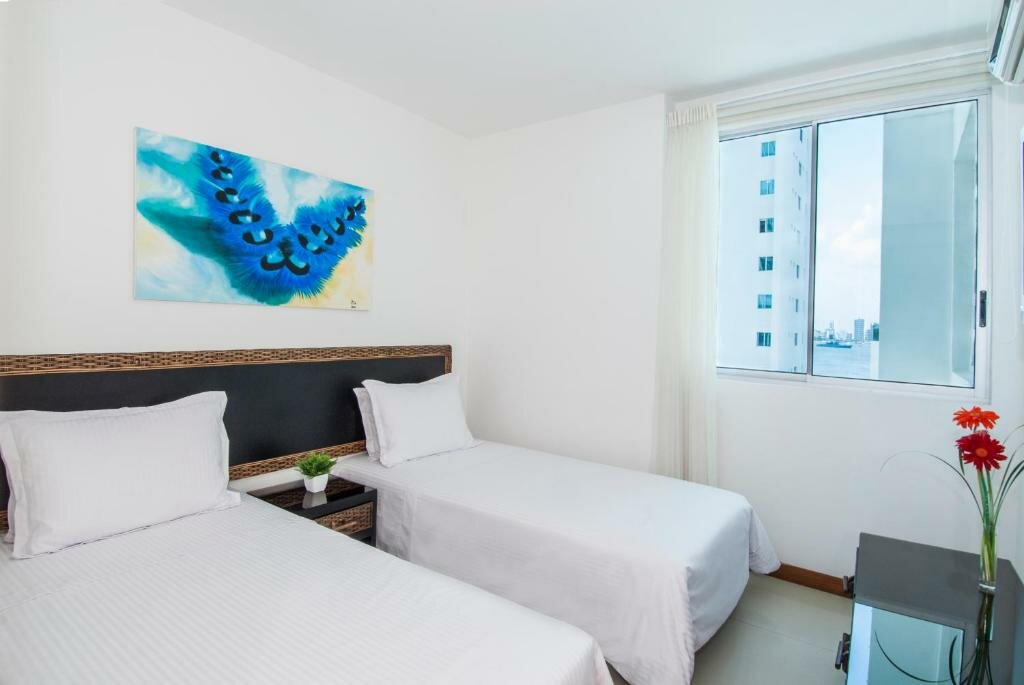 2 Bedrooms Apartment Travelers Orange Cartagena