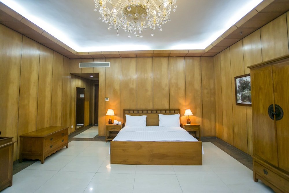 Deluxe room with bay view Lagos Oriental Hotel