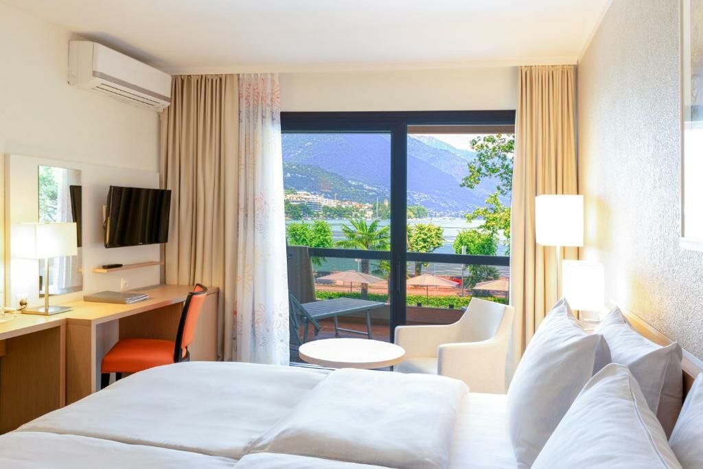 Deluxe double chambre Vue sur le lac H4 Hotel Arcadia Locarno