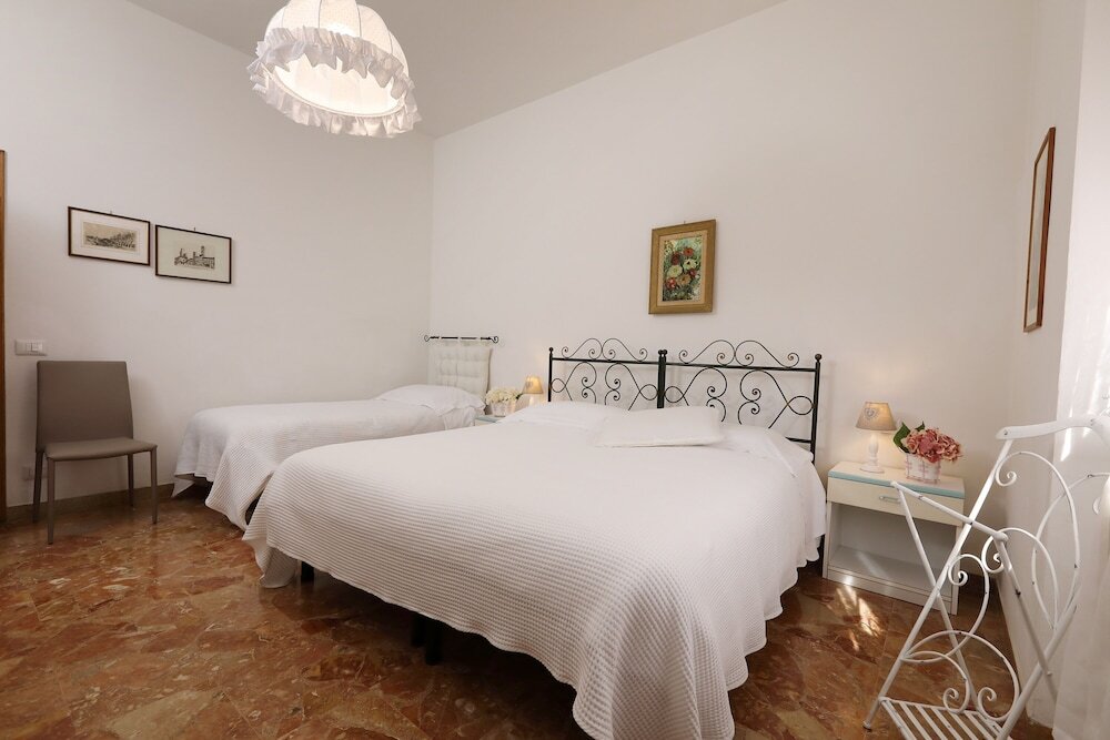 Classic room villa oliveta