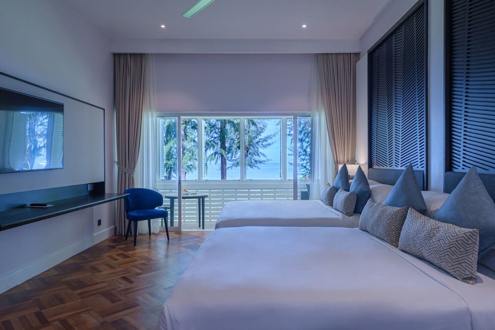 Четырёхместный номер Premier с балконом и с видом на море Lone Pine, Penang, a Tribute Portfolio Resort