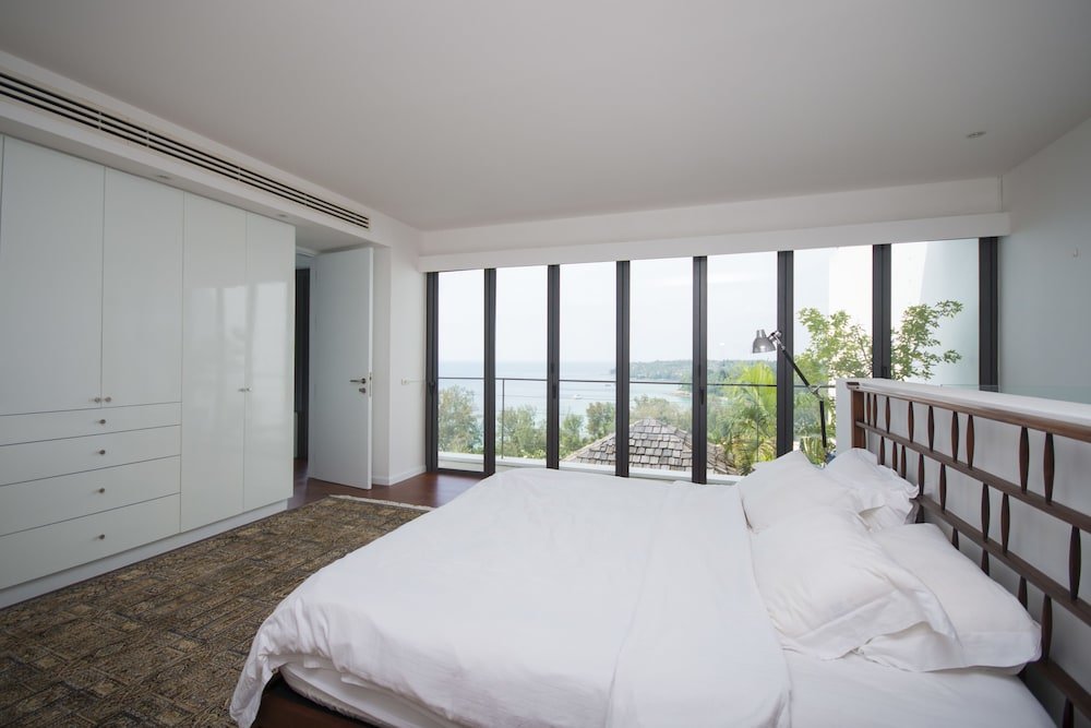 Вилла 3-Bedroom Seaview Villa at Surin Beach