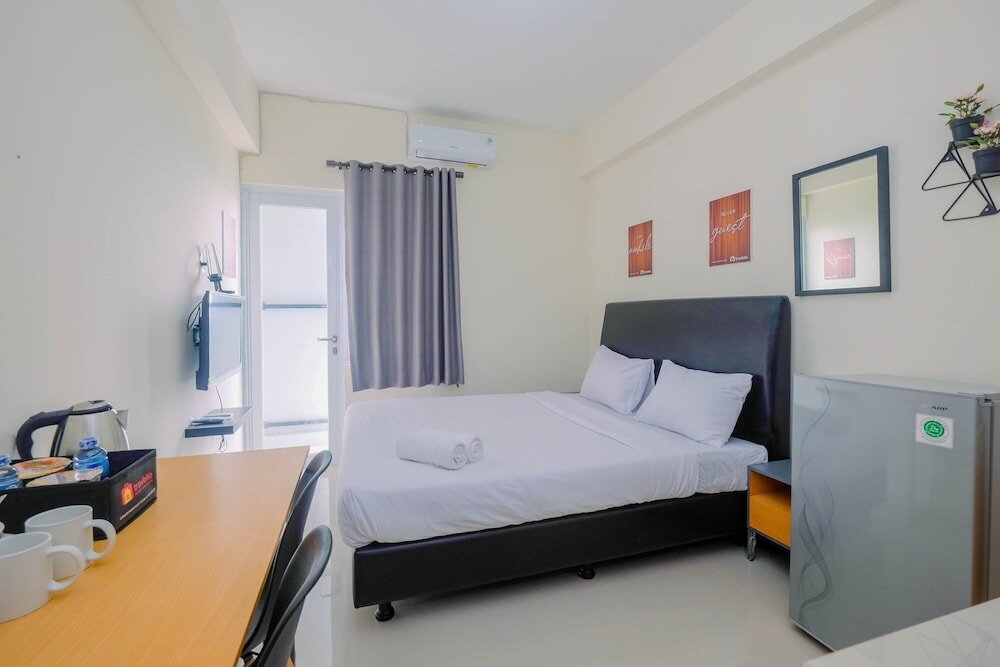 Номер Standard Comfy Studio Bogorienze Resort Apartment near The Jungle Fest By Travelio