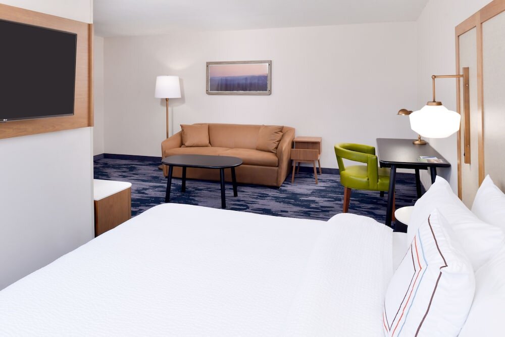 Люкс Fairfield Inn and Suites by Marriott Bakersfield Central